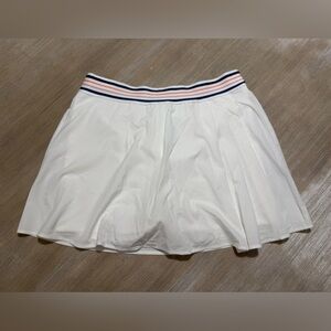 WHITE SKIRT W/ BUILT-IN SHORTS | Size XL